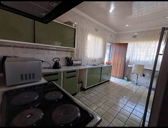 3 BEDROOM HOUSE FOR SALE IN VANDERBIJLPARK CE 5
